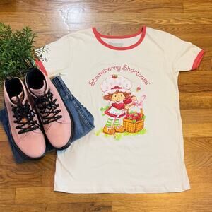 Strawberry Shortcake Womens Medium Cotton Graphic Short Sleeve Crewneck T-shirt